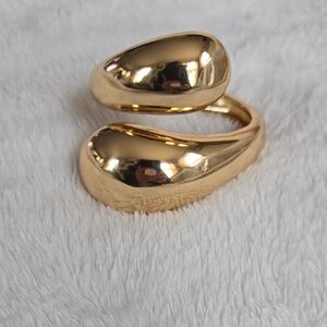 Elegant Goldtone Women's Ring